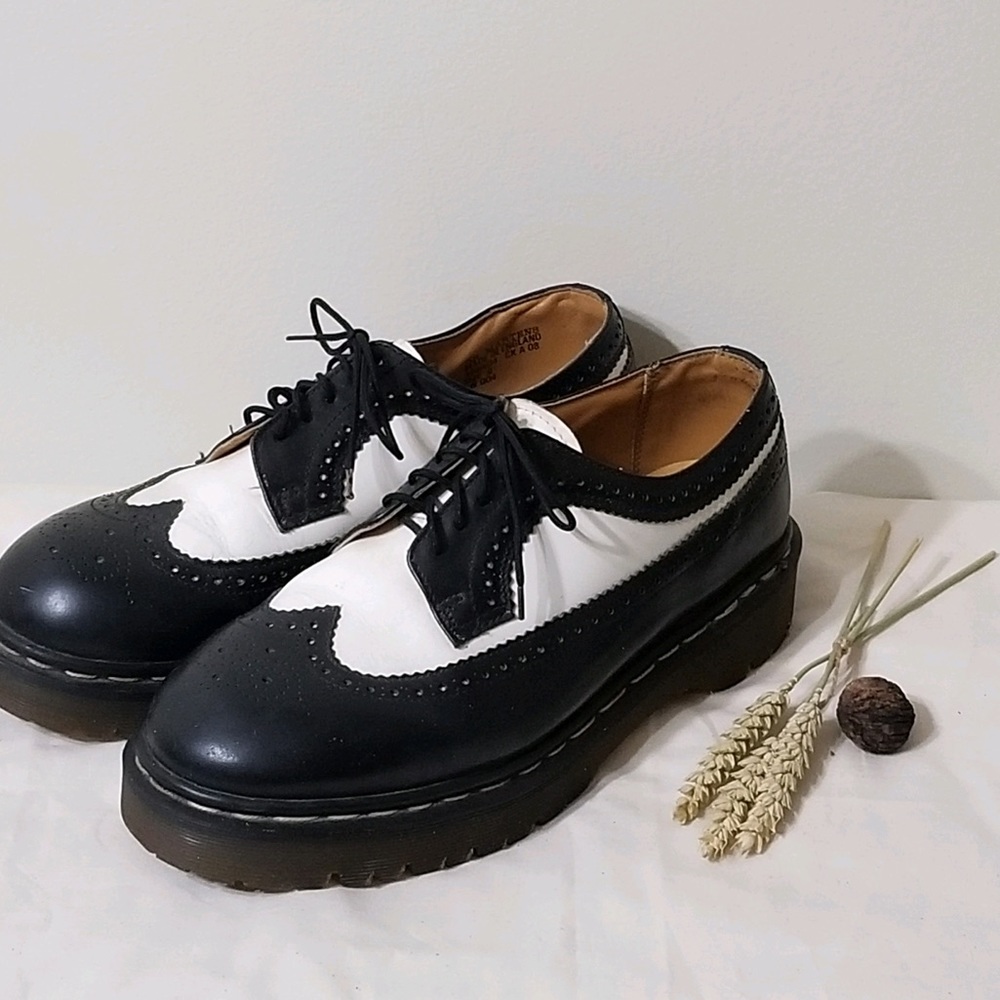 Dr. Martens Vintage Men’s Wingtip Oxfords